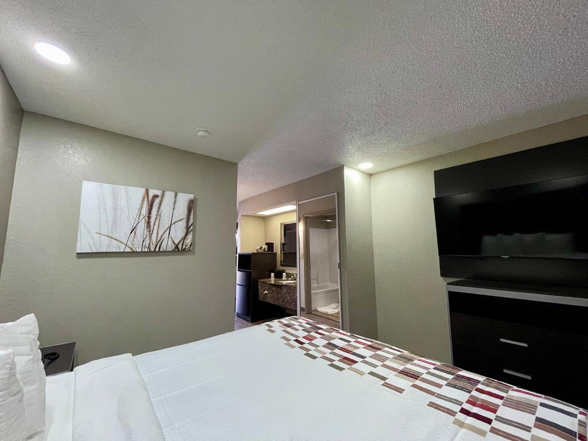 Red Roof Inn & Suites Jackson - Richland Buitenkant foto