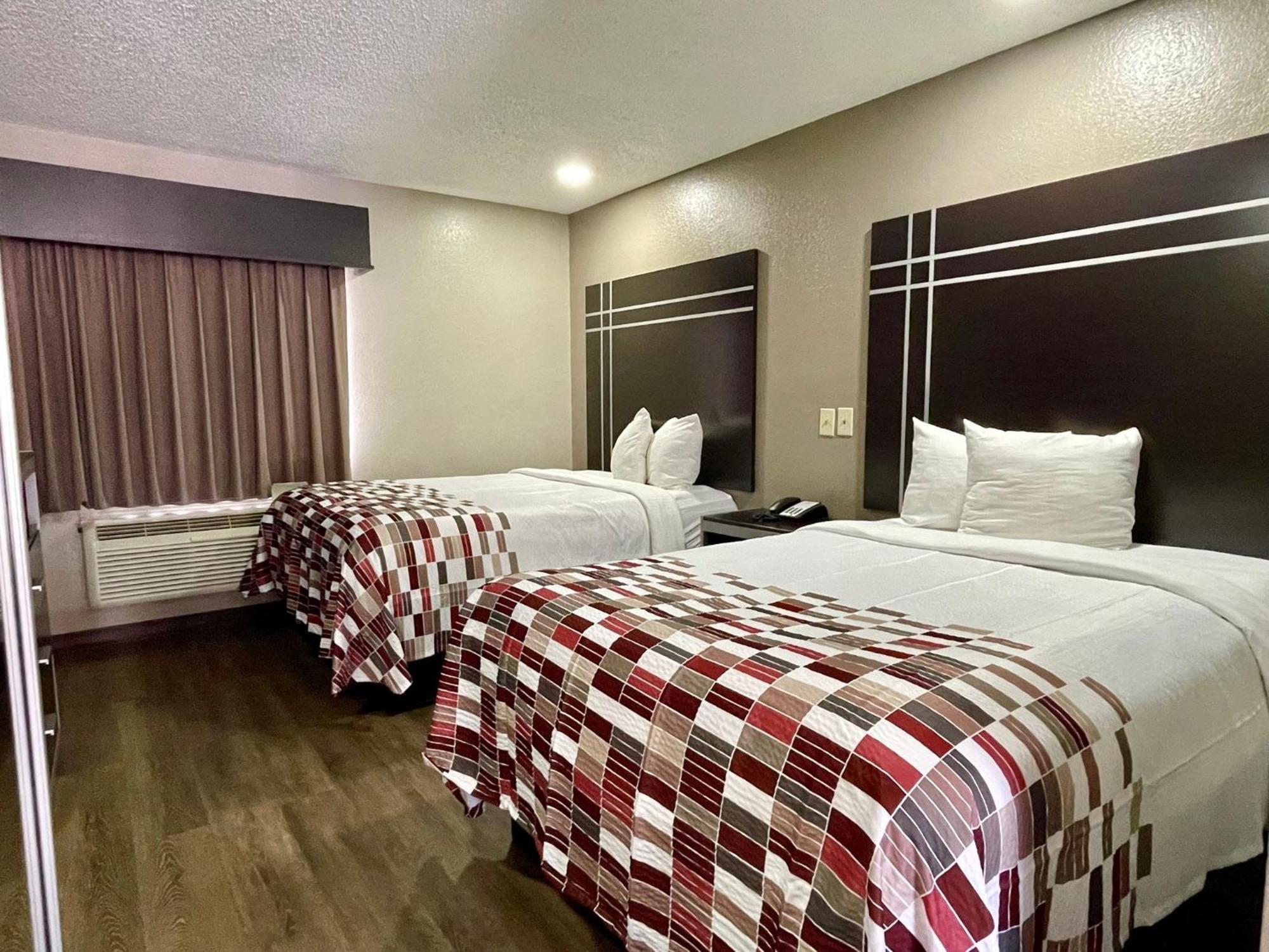 Red Roof Inn & Suites Jackson - Richland Buitenkant foto