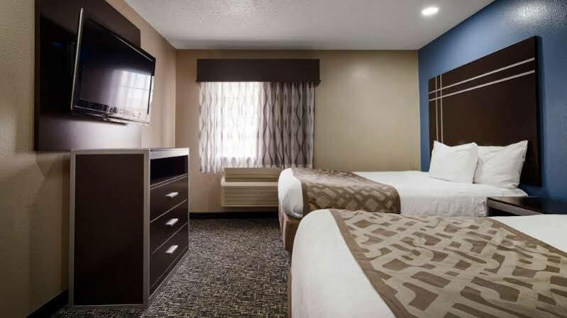 Red Roof Inn & Suites Jackson - Richland Buitenkant foto